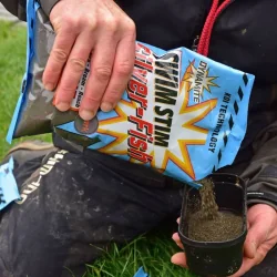 Zanęta Dynamite Swim Stim C.Silver Fish Dark 800g DYNAMITE BAITS - 1 2